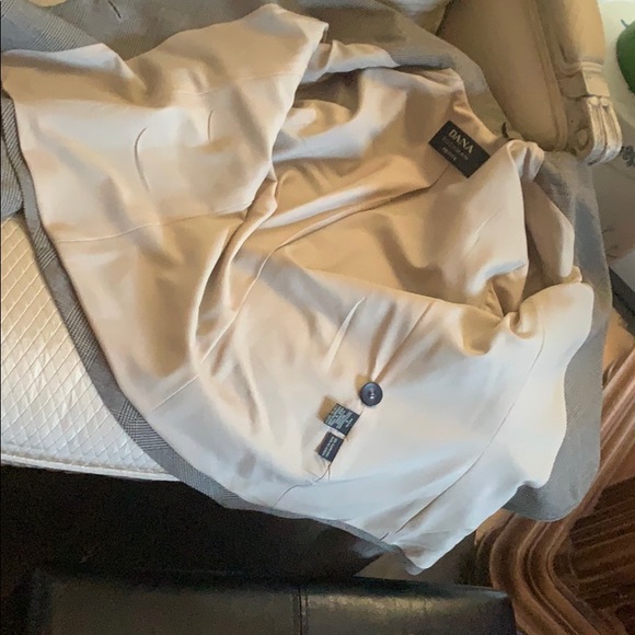 EUC Dana BUCHMAN Blazer & matching silk shirt - Picture 6 of 12